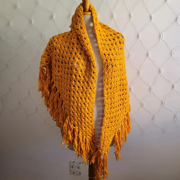 Vintage Triangle Shawl • Gold Knit •  Crocheted Wrap • One Size Fits Most - Picture 1 of 5